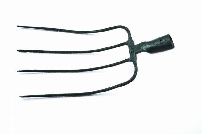 Вилы 4-х рогие сварные (зелeные)