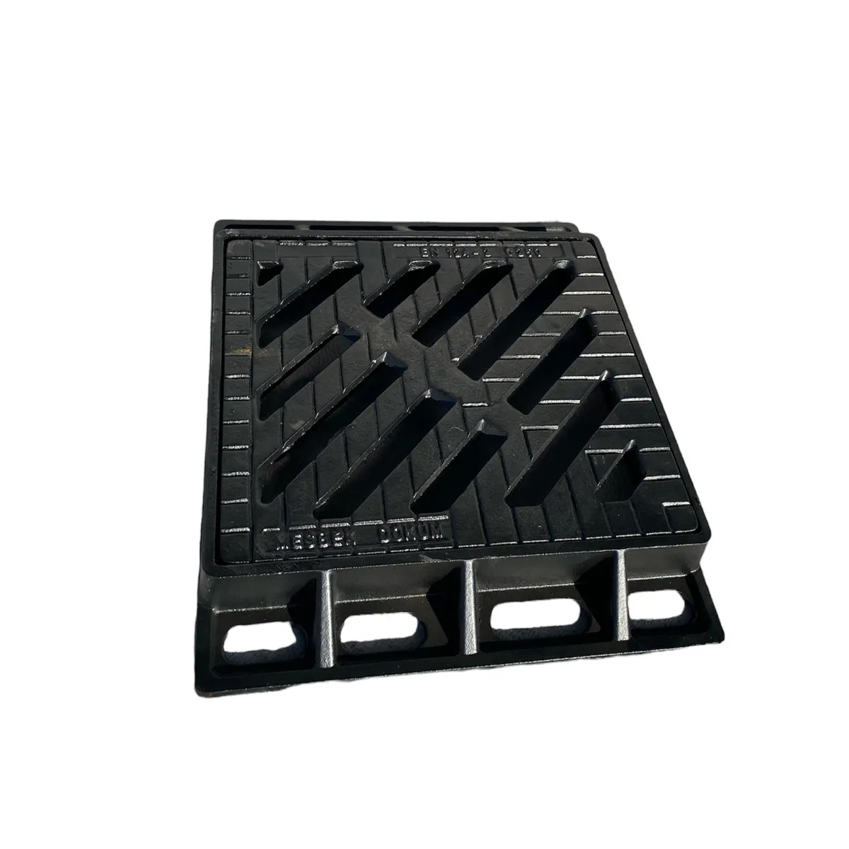 Решетка c рамой чугунная канализационная 420x500x55 мм (400x350) EN124 C250 28 кг TR