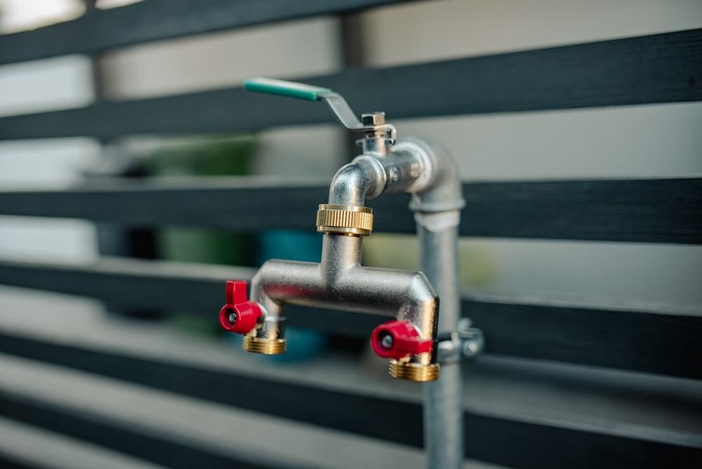 Distribuitor alama 2 cai D. 3/4" FI x 3/4" FE robinet bila BR-3034  BRADAS