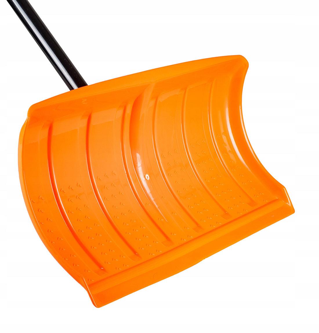 Лопата для снега пластиковая 55 см (оранжевая) с черенком металлическим KT-CXG811  BRADAS