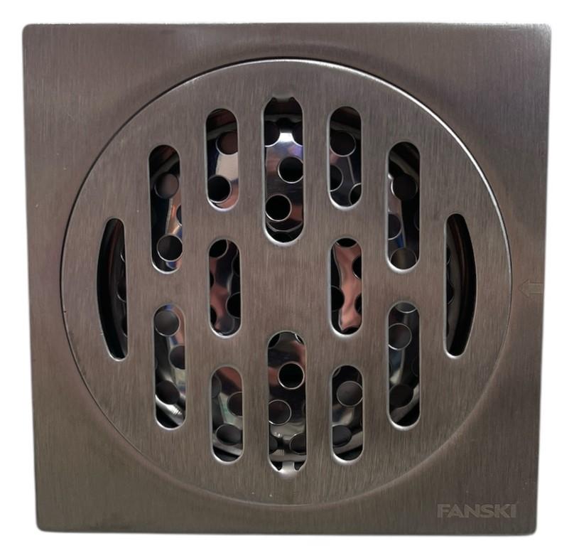 Трап квадратный вертикальный D. 40 x 180° (100 x 100 мм) корпус и решетка из нержавеющей стали CP2202A-1 FANSKI