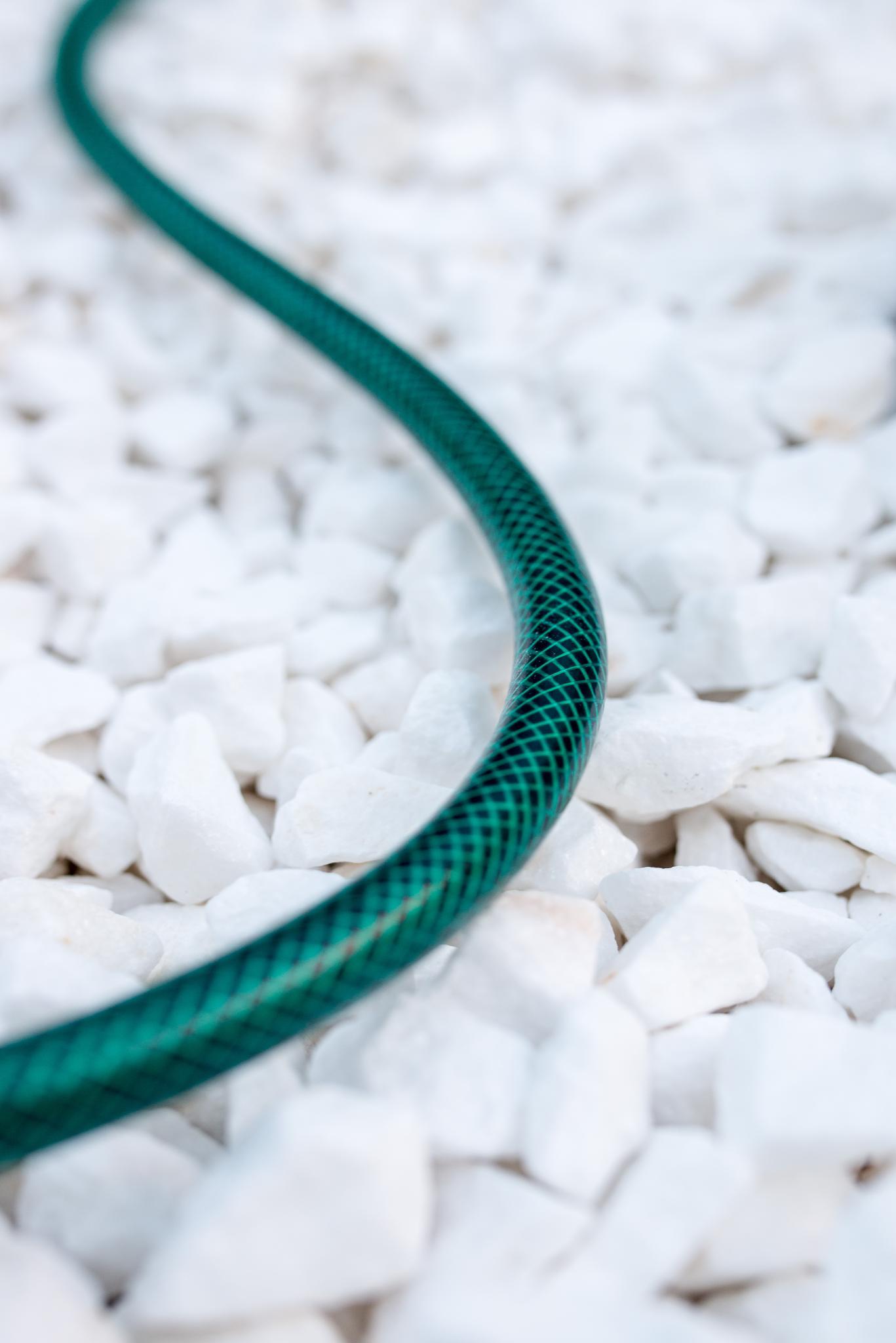 Шланг ECONOMIC D.  3/4" (18-22 мм) 20 бар поливочный (3 слоя) 10-020  CELLFAST L=20 м