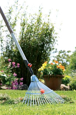 Grebla metalica reglabila frunze сombisystem GARDENA