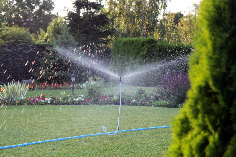 Microaspersor D. 1/2" FE 2-3 bar, 175-320 LPH  UNITAPE