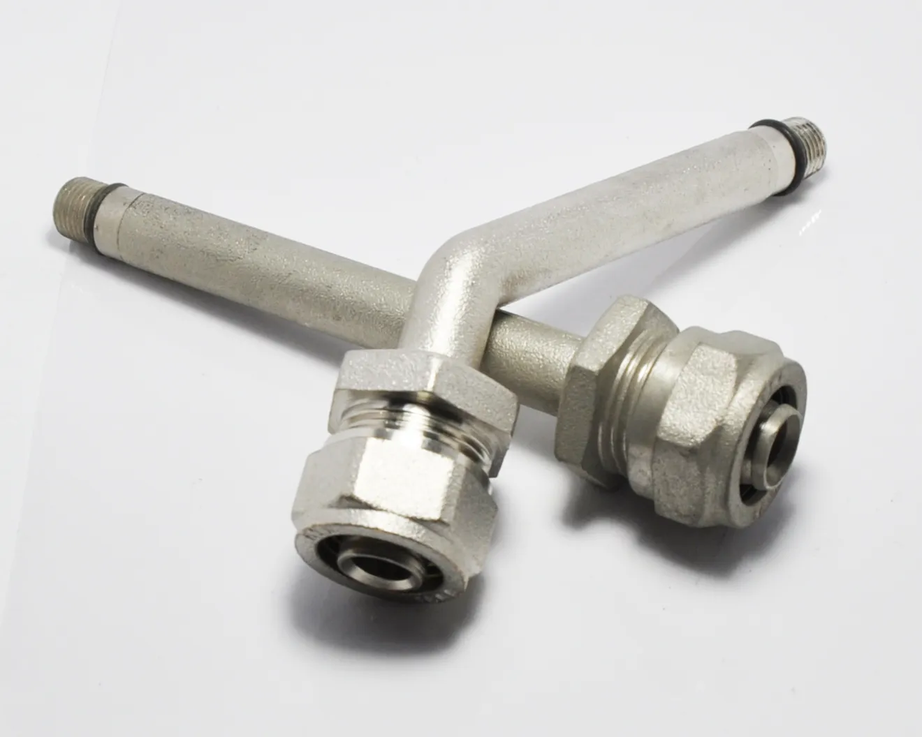 Комплект для подключения смесителя D. 16 x 1/8" П (M10) PEX