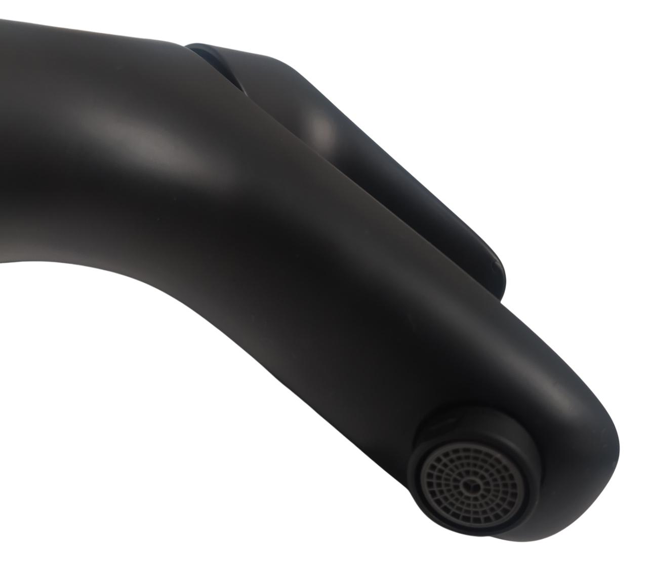 Смеситель для умывальника без иглы HANS10 (черный мат)  ESTA