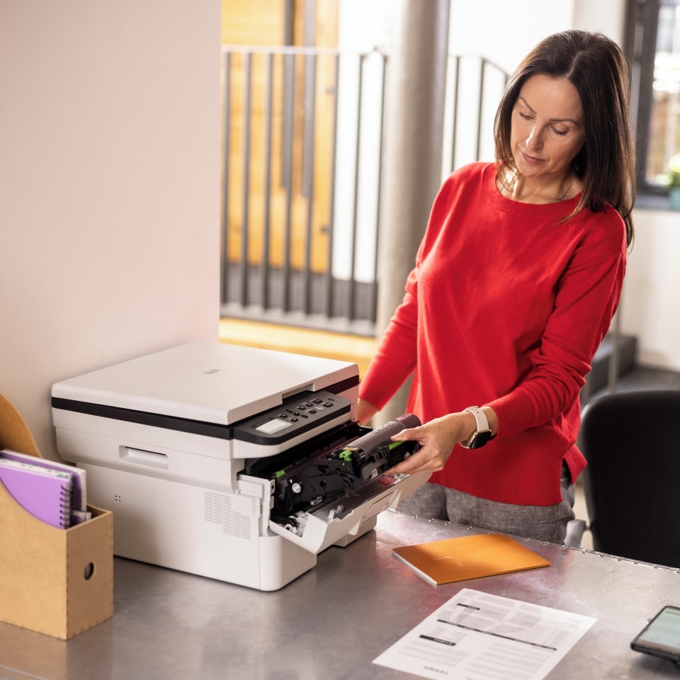 MFP Brother DCP-B7600D, A4, 34 ppm, Duplex, USB 2.0, Starter toner 2000 pag