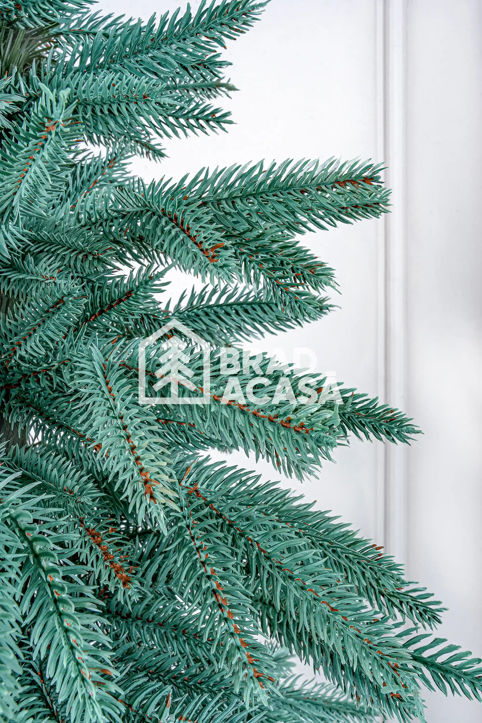 Brad artificial Nordic Blue 2.1 m