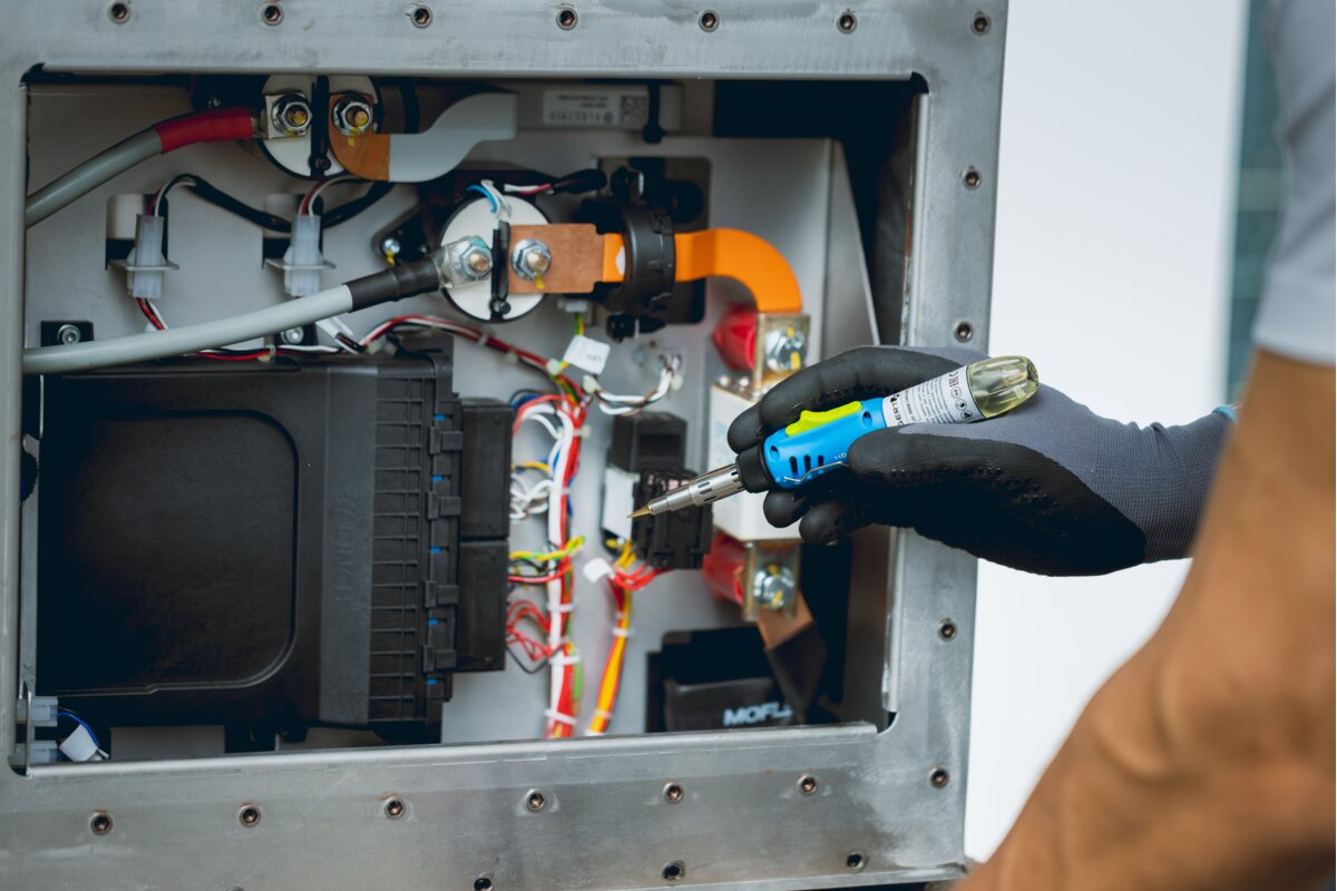 Паяльник 3-в-1 (паяльник, горелка, термофен) HOGERT