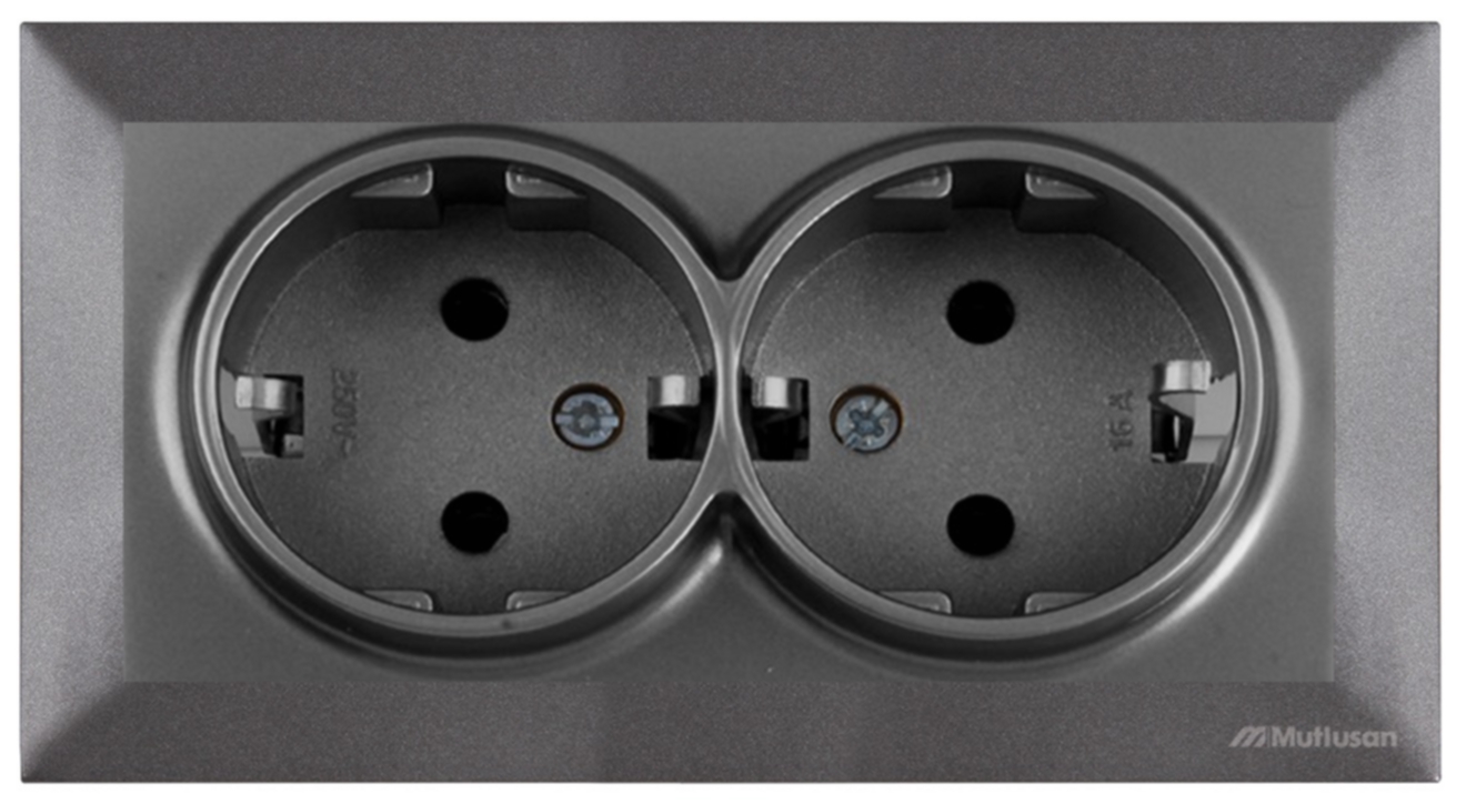 Priză dublă 2P+E black Mutlusan CANDELA