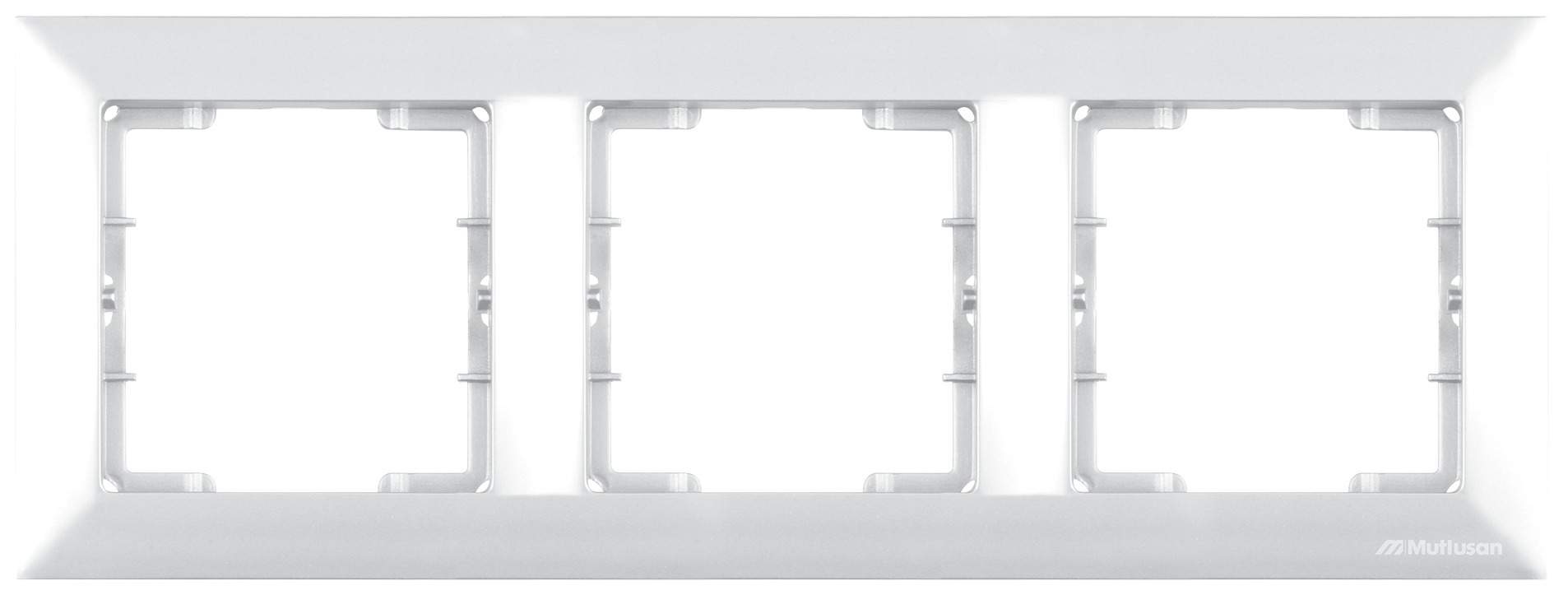 Рамка 3-местная, белая Mutlusan CANDELA