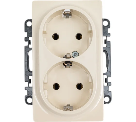 Priză Shuko dublă 2x2P+T 16A cu protecție bej (Valena Life)