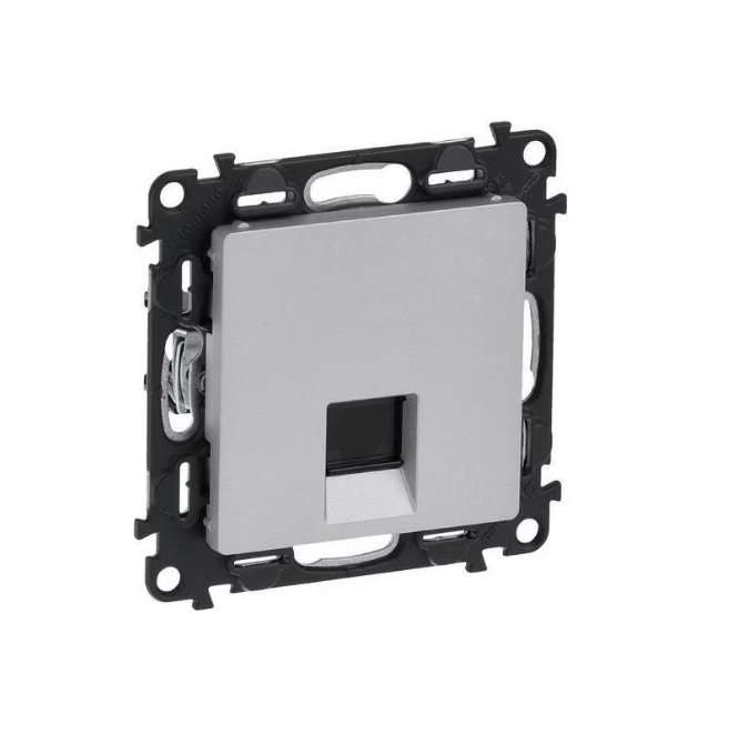 Розетка компьютерная 1xRJ45 Кат. 6 UTP (Valena Life алюминий)