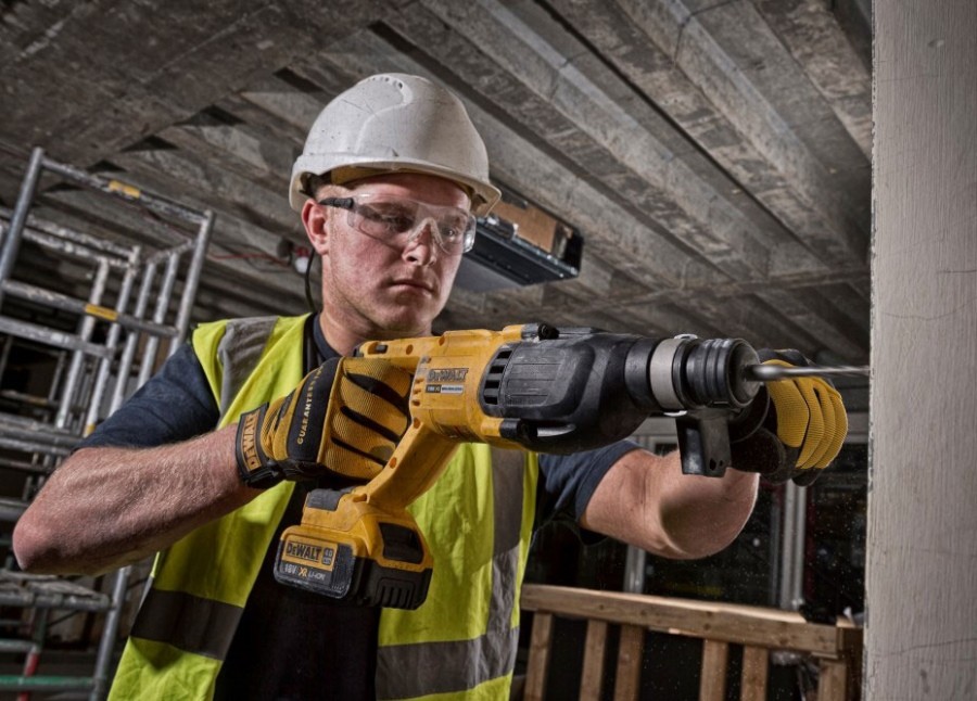 Ciocan rotopercutor cu acumulator DeWALT DCH133M1 Li-Ion 18V 2.6J SDS-Plus