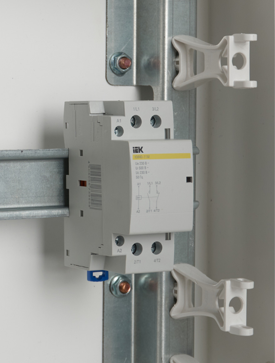 Контактор модульный КМ40-11 АС ИЭК