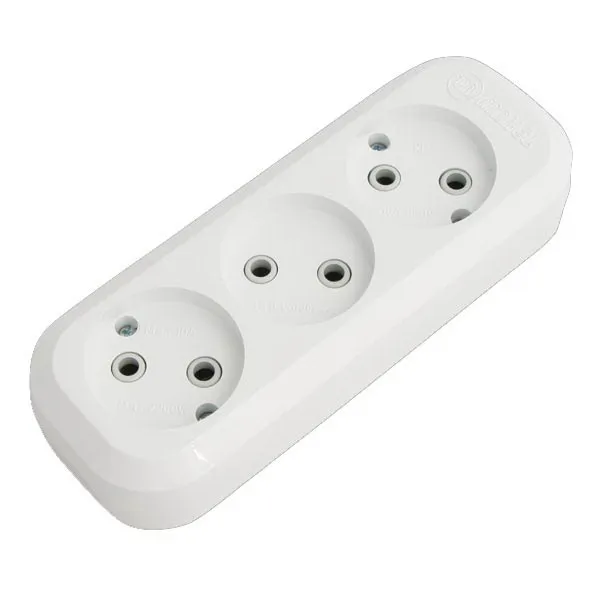 * Priză exterioară 3 locuri F/P 10A 250V makel (80/20buc.)