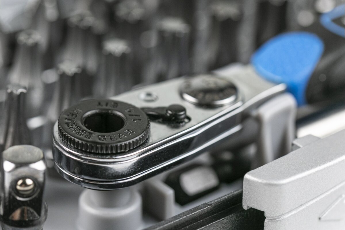 Set biți cu clichet 1/4", SL, PH, PZ, HEX, Torx, Torx cu gaura , 33 buc. HOGERT