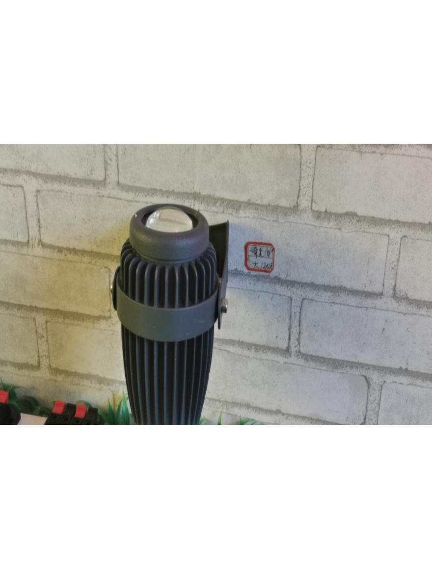 Aplică LED exterior FL-10W PURPLE LuminaLED