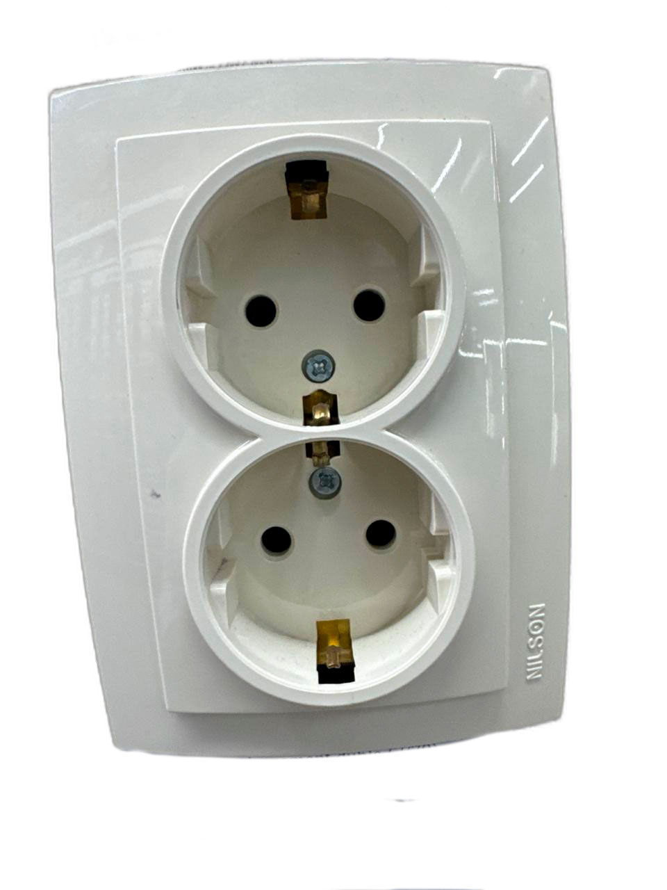 Двойная розетка с заземлением (7/70) кремового цвета Nilson Touran 24121025