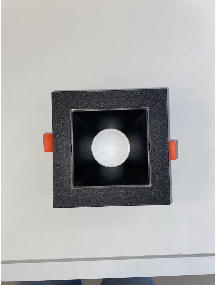 Spot încorporat ERK5575 1xMR16 pătrat negru+negru ERKLED