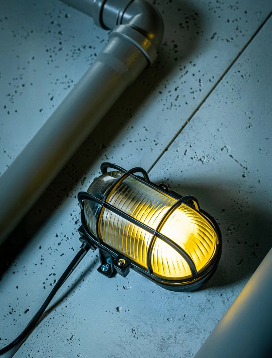 Corp de iluminat SANGUESA KAY max40W E27 IP44 negru GTV