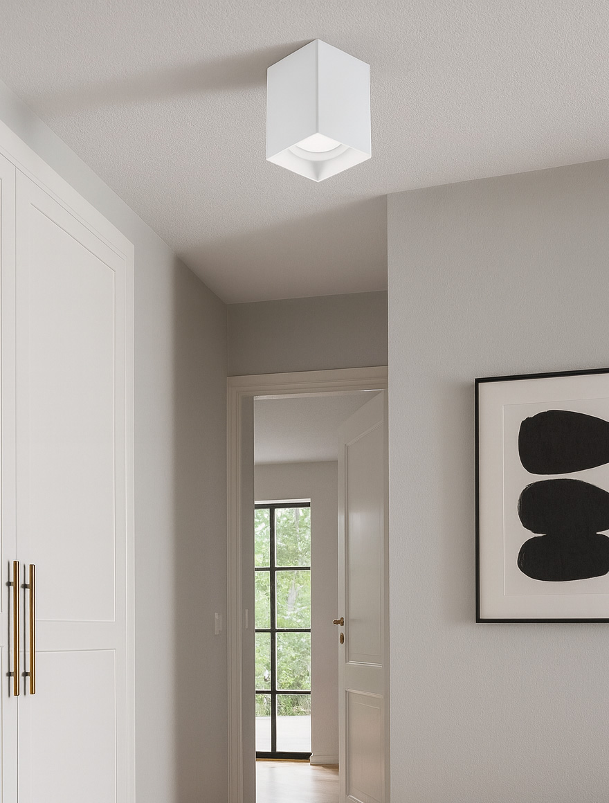 Spot aplicat RESTO1xMR16 80x80x125 pătrat alb GTV