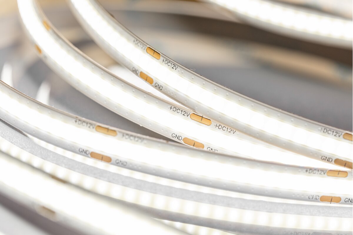 Светодиодная лента COB 11Вт/м 480led/м 2700K 8мм 12В 5м GTV