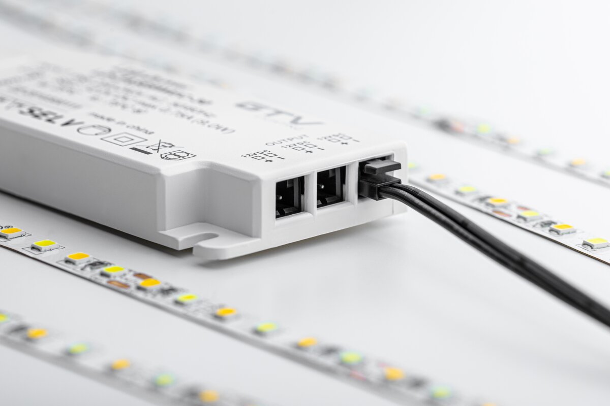 Светодиодный блок питания SLIM EASY CLICK 12В 9Вт IP20 GTV