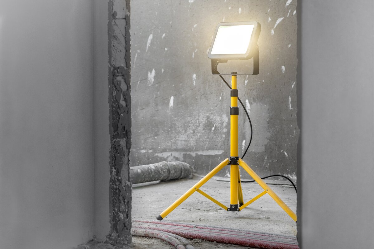 Штатив (тренога) для 2 прожекторов H 164см GTV