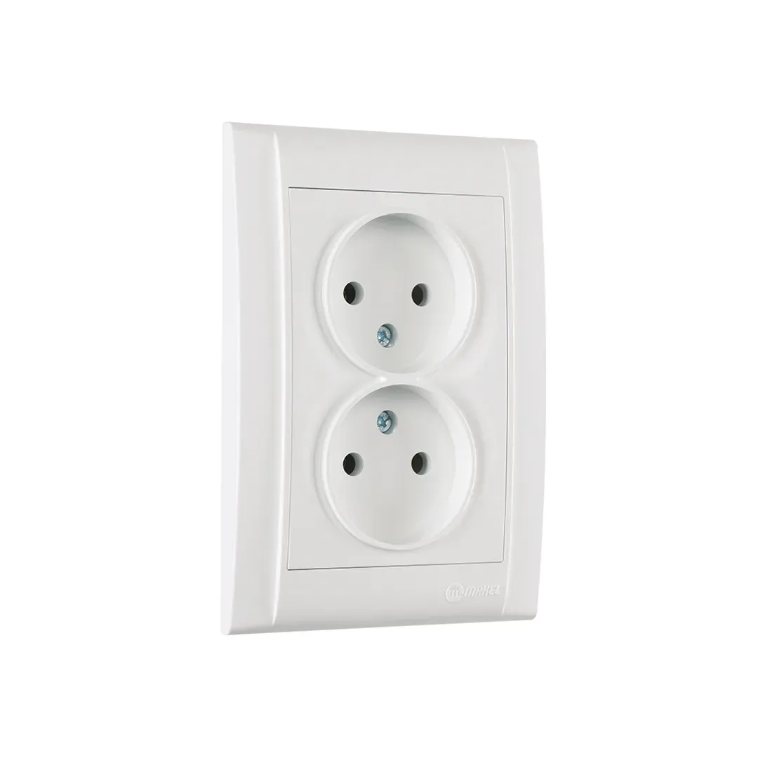 Двойная внутренняя розетка 16 А, 250 В, DEFNE