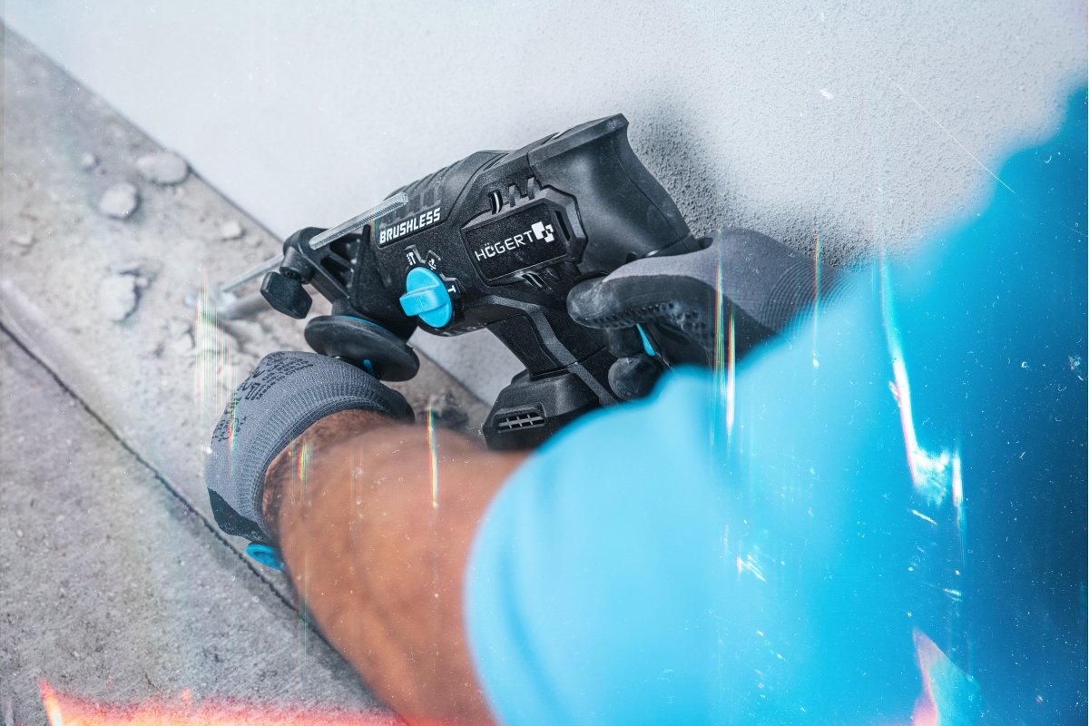 Set ciocan rotopercutor 18V + 2 acumulatoare 4Ah + încarcator 4A, HOGERT