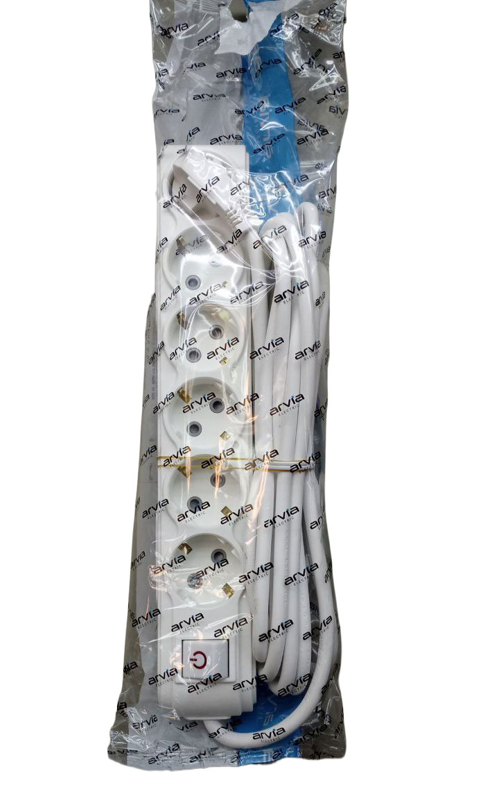 Удлинитель на 6 розеток, 5 м, с заземлением и выключателем, белый, 16 A, 220–250 V, MOTTO ARVIA