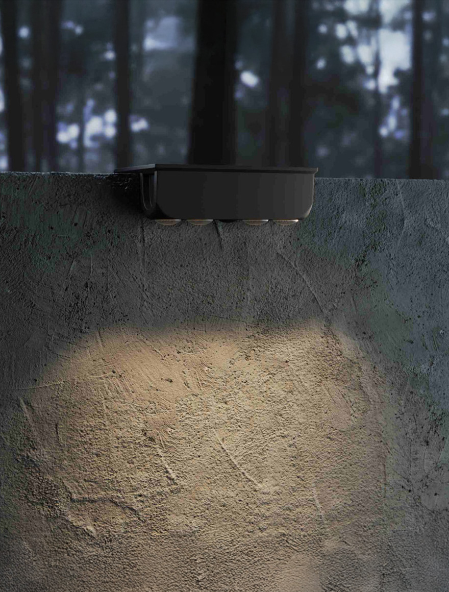 Corp de ilum. pe perete solar ZQ-WQD-004 12CCT+RGB IP65