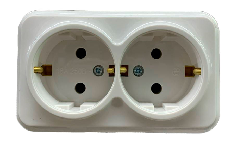 Двойная розетка 2P+E 16A белого цвета, SELENA 1000 кВт