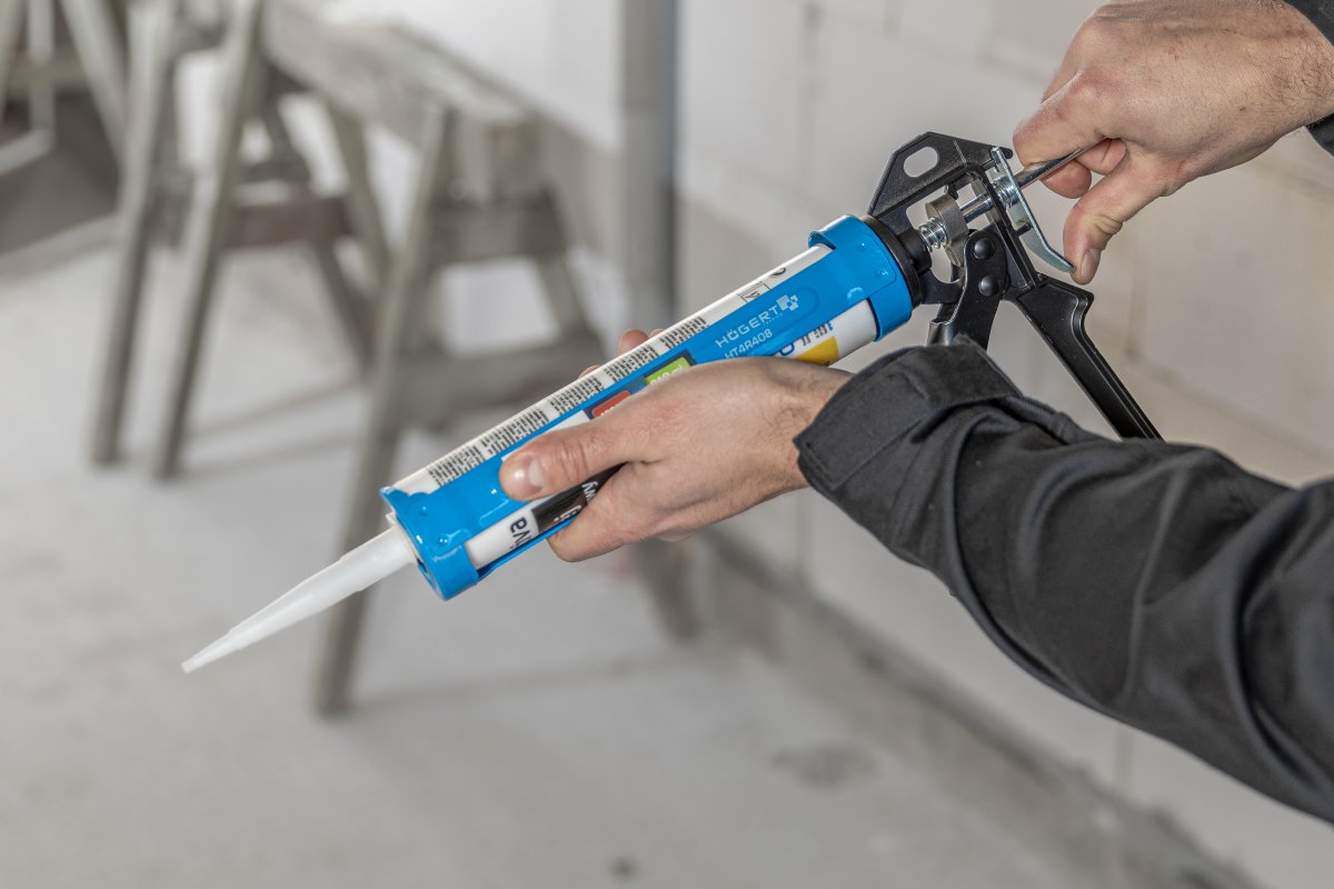 Pistol pentru silicon tip semideschis HOGERT