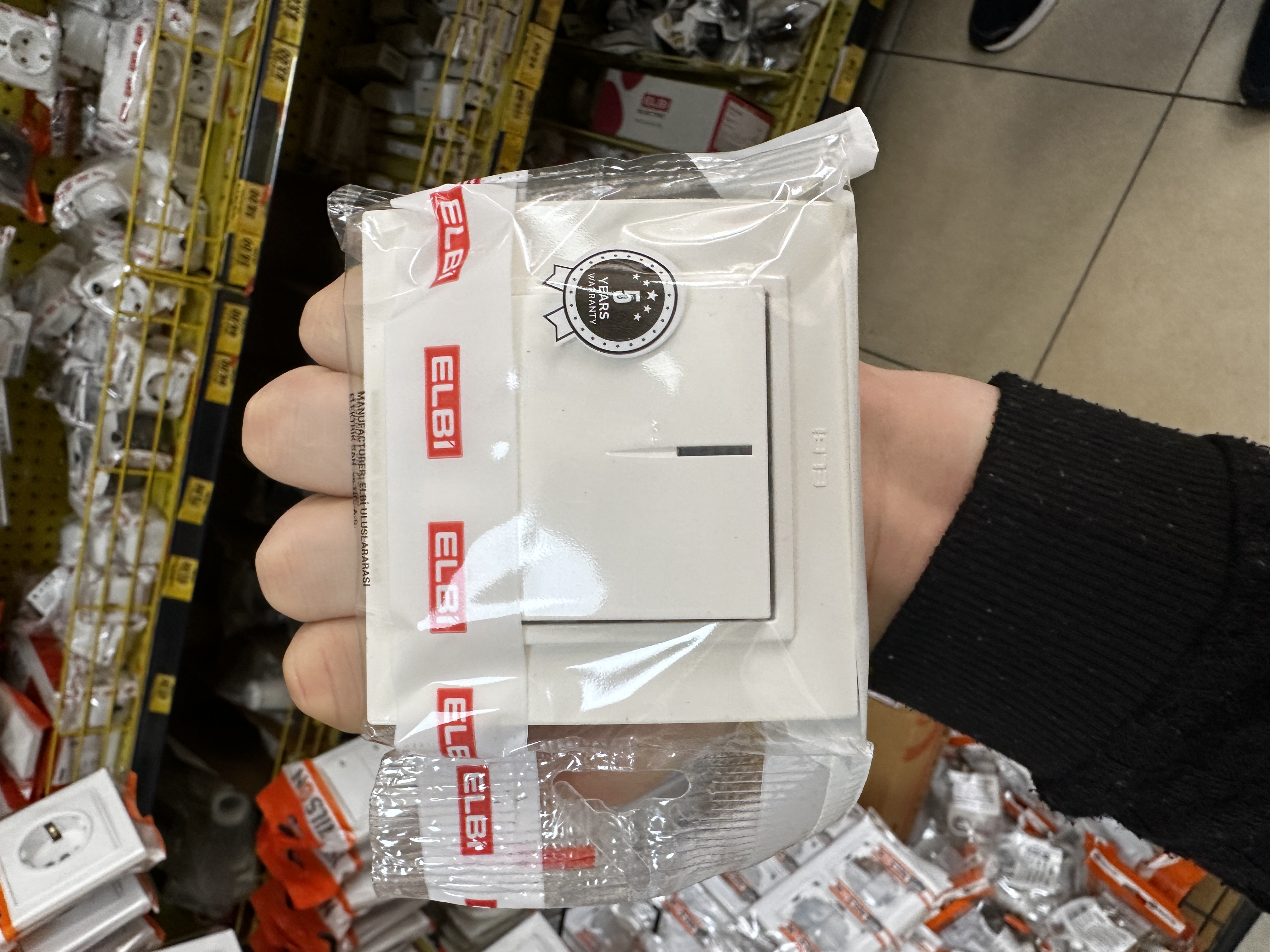 Intrerupator alb 1KL Bec 500 010200 201 Zena