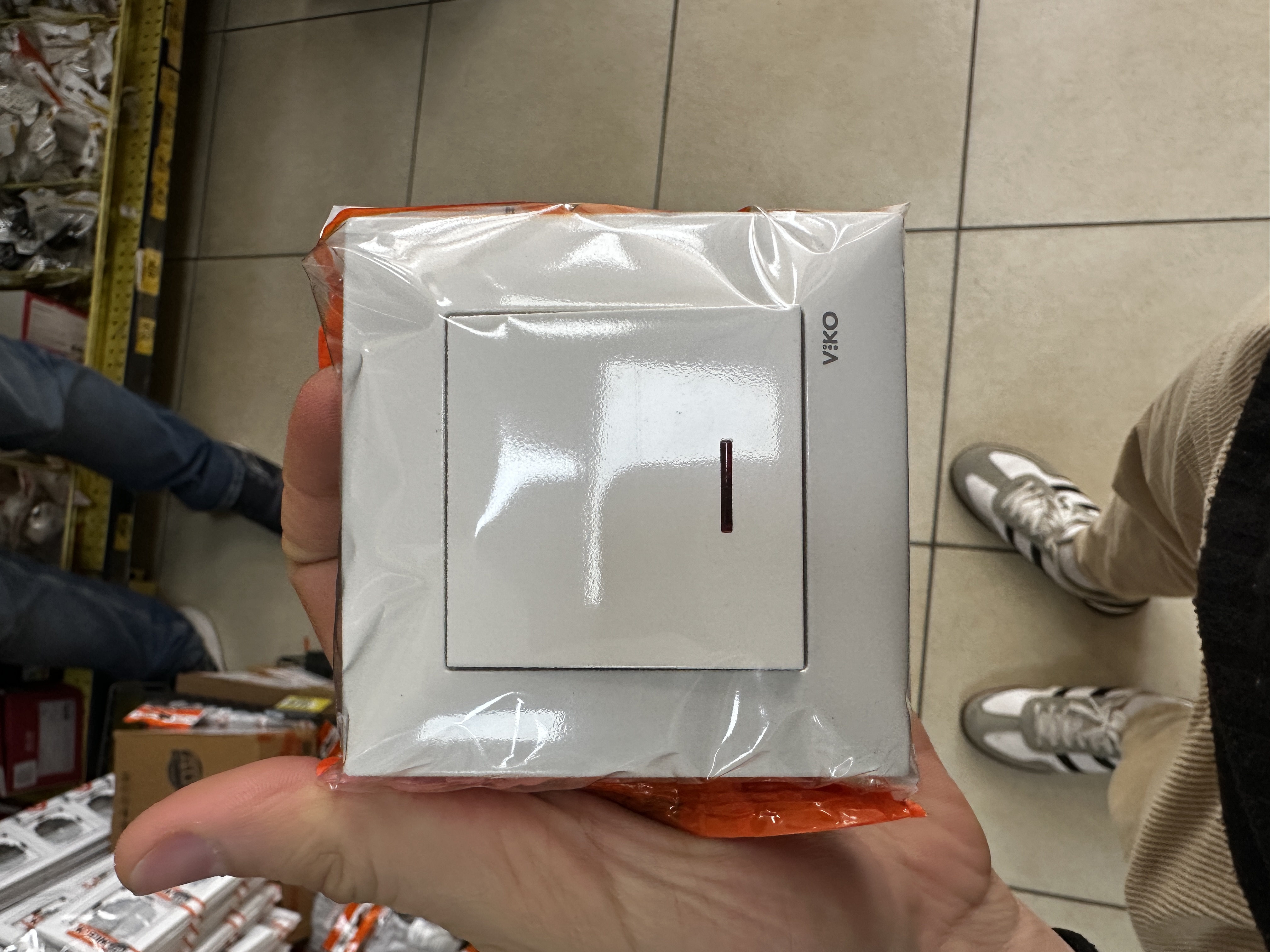 Intrerupator Meridian 1L Bec 95 970 019 alb 970019