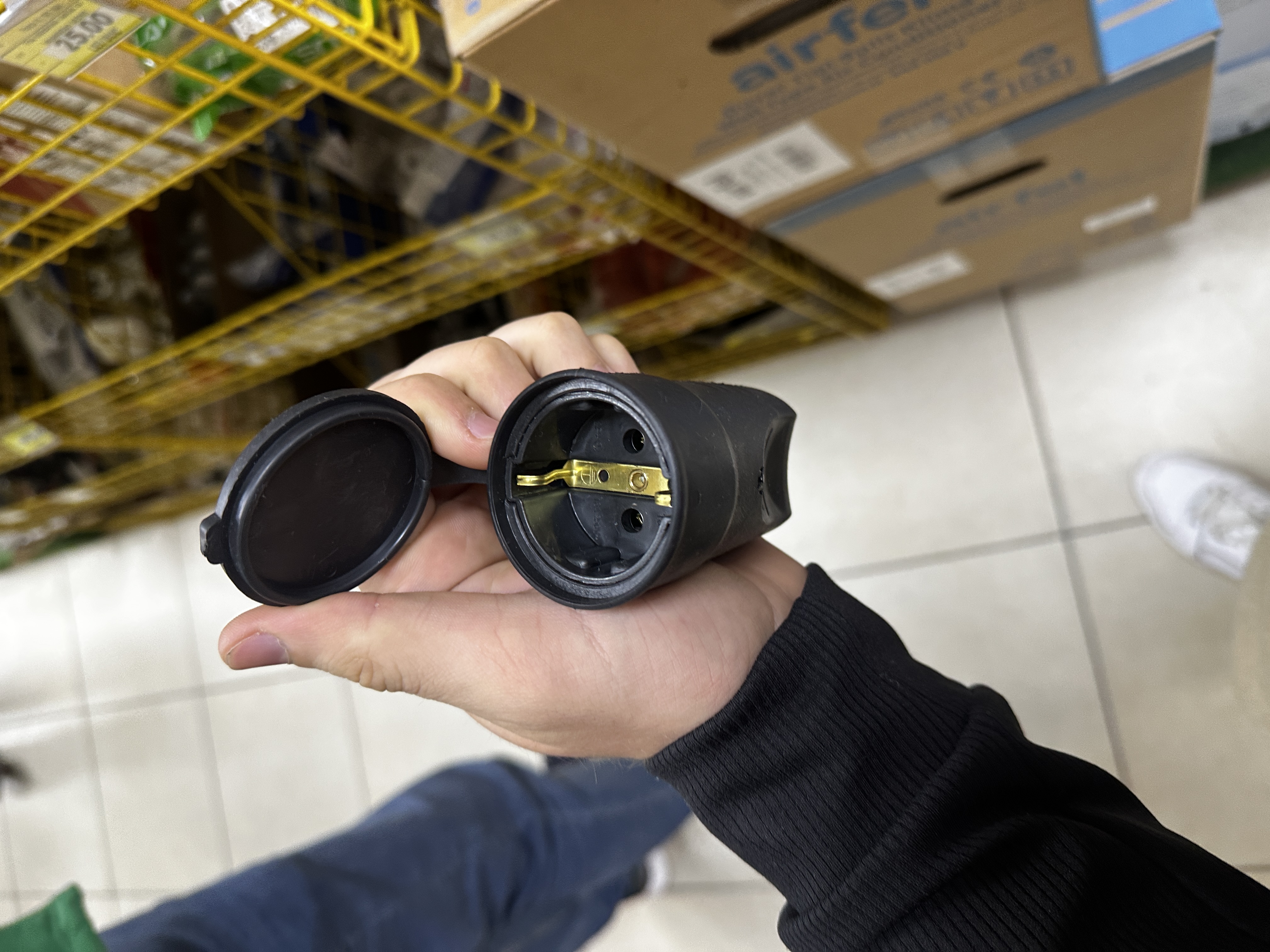 PRIZA  MAMA C/P cauciuc DE-PA 338002