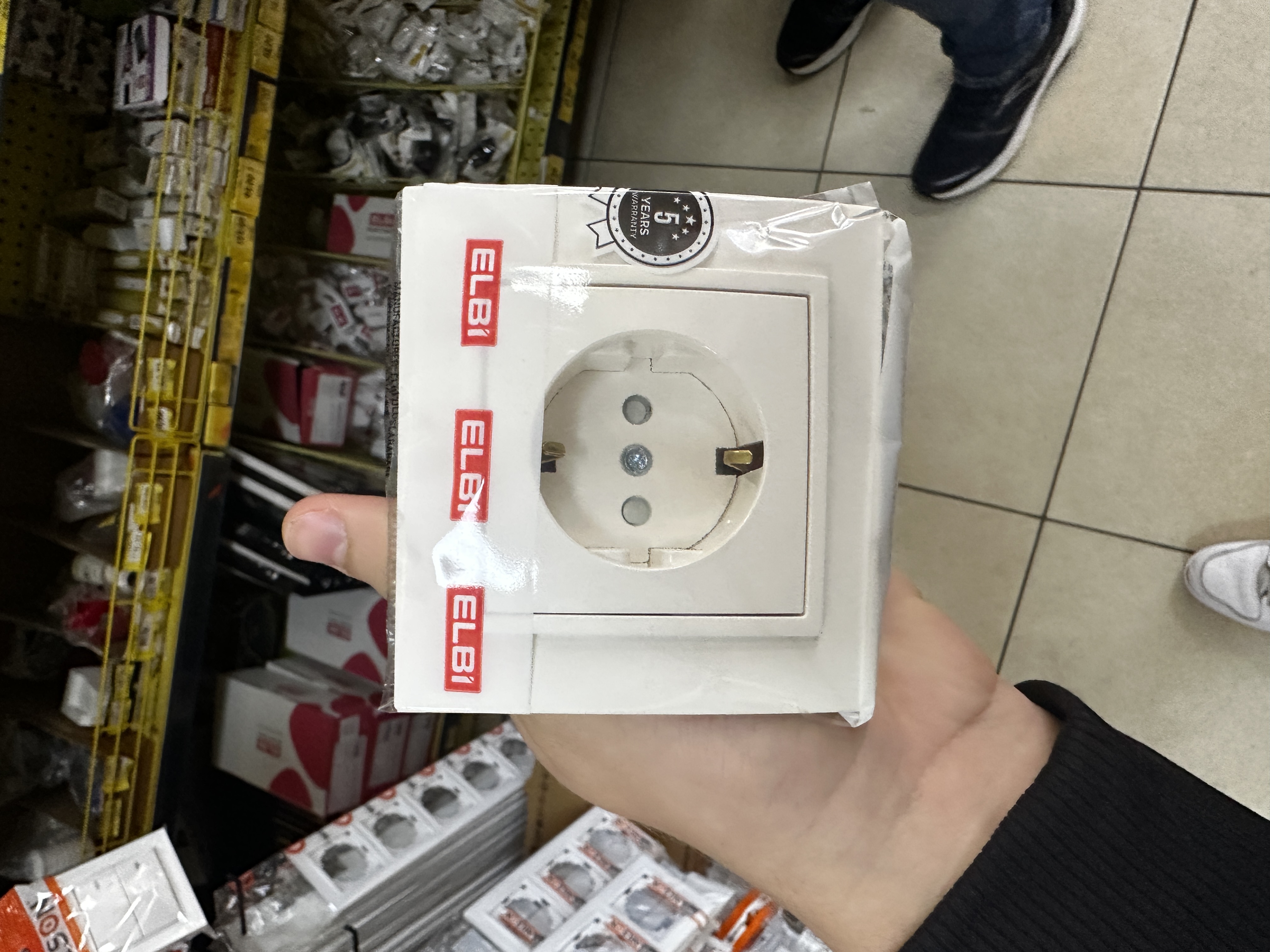 Priza alba 1L ZK protectie 500-010200-243 Zena