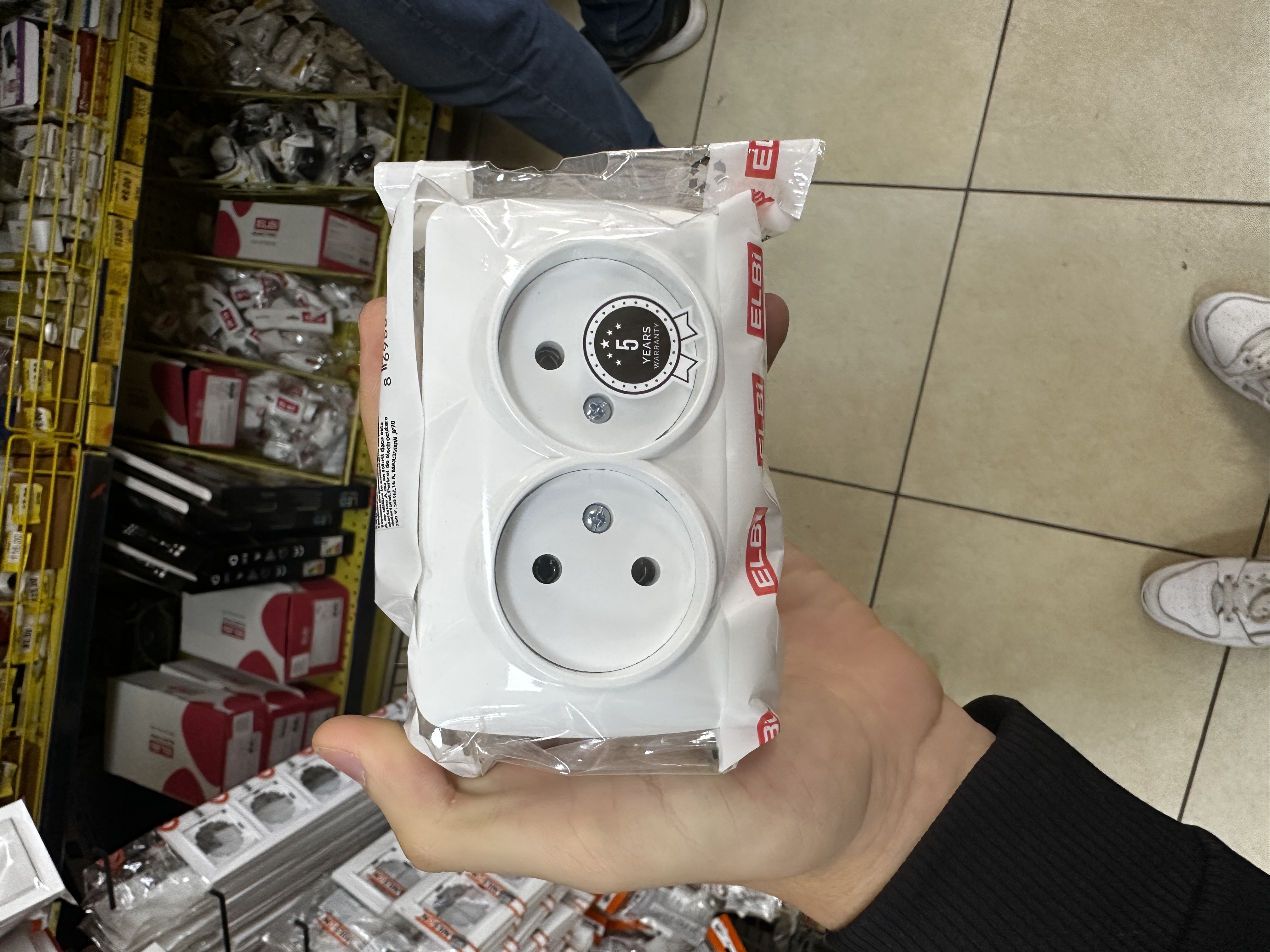 Priza alba 2L BZK Ext 504 0200 908 B ALSU