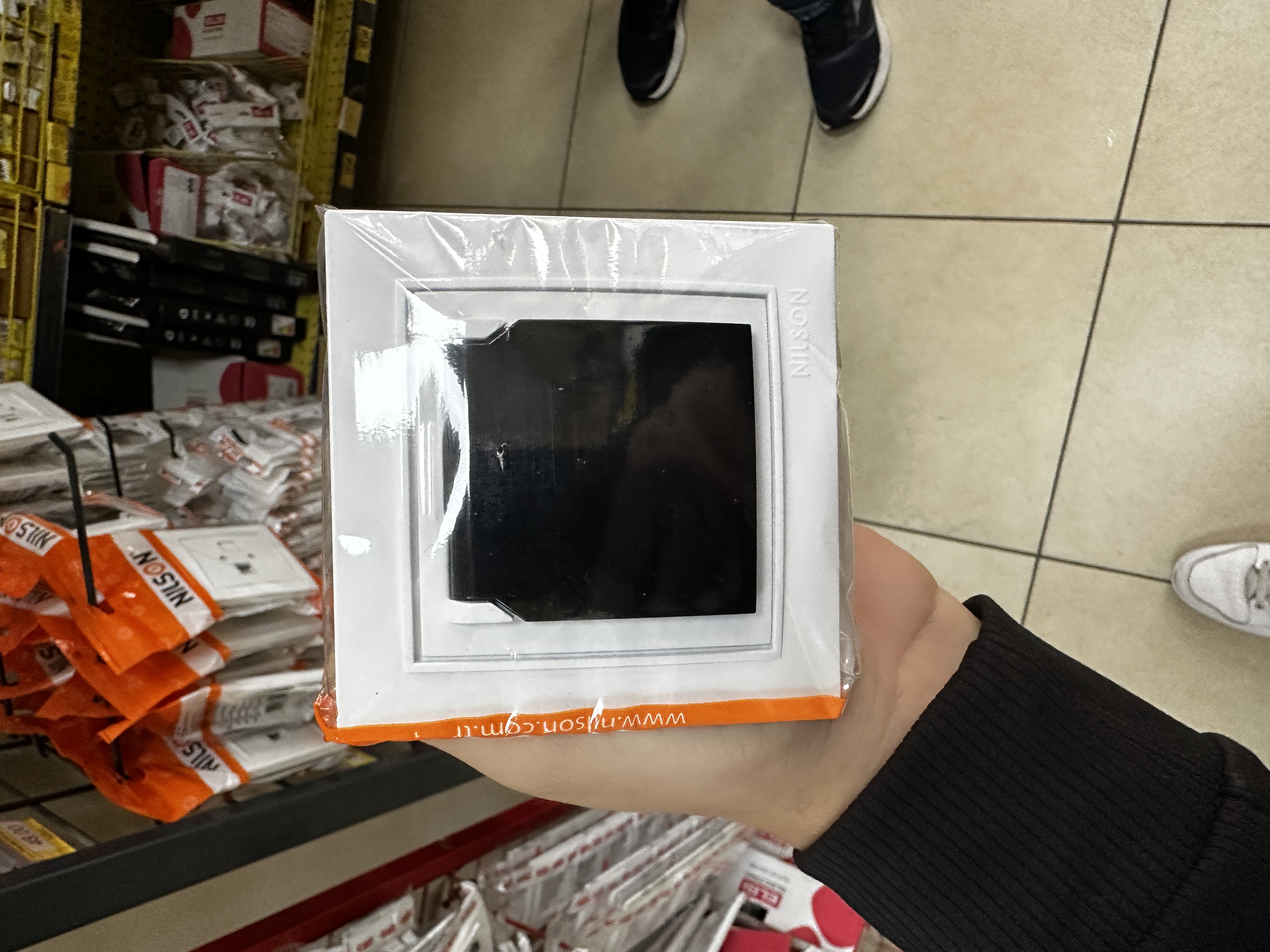 Priza cu capac alba 1L ZK 16A N/27111018