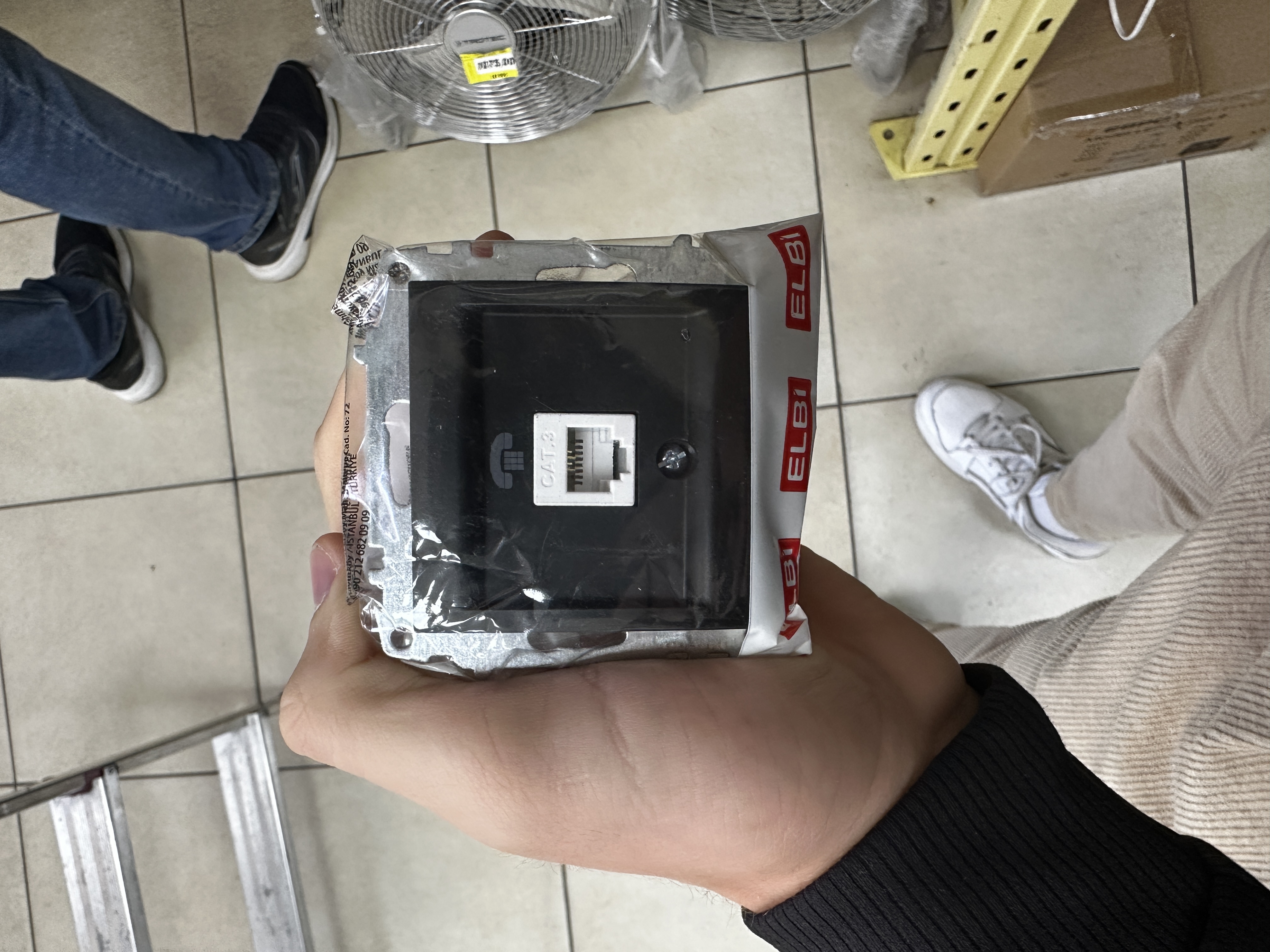 PRIZA fara CP ST (ALB)EL-BI ZENA 500-015600-215 1/10/100