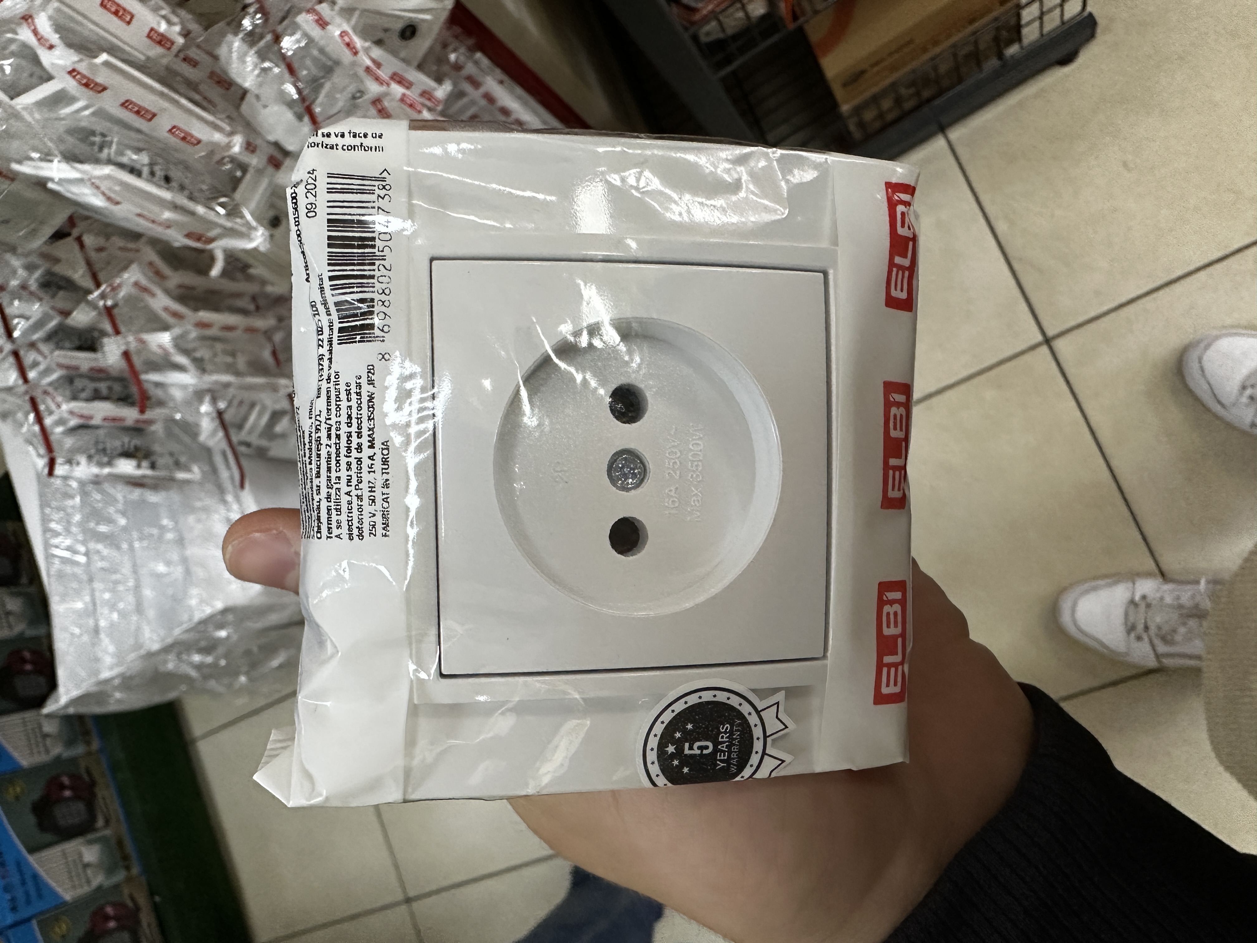 Priza Glose fara obturatoare 16A 2P+E 250V  Alba 328 (JP)