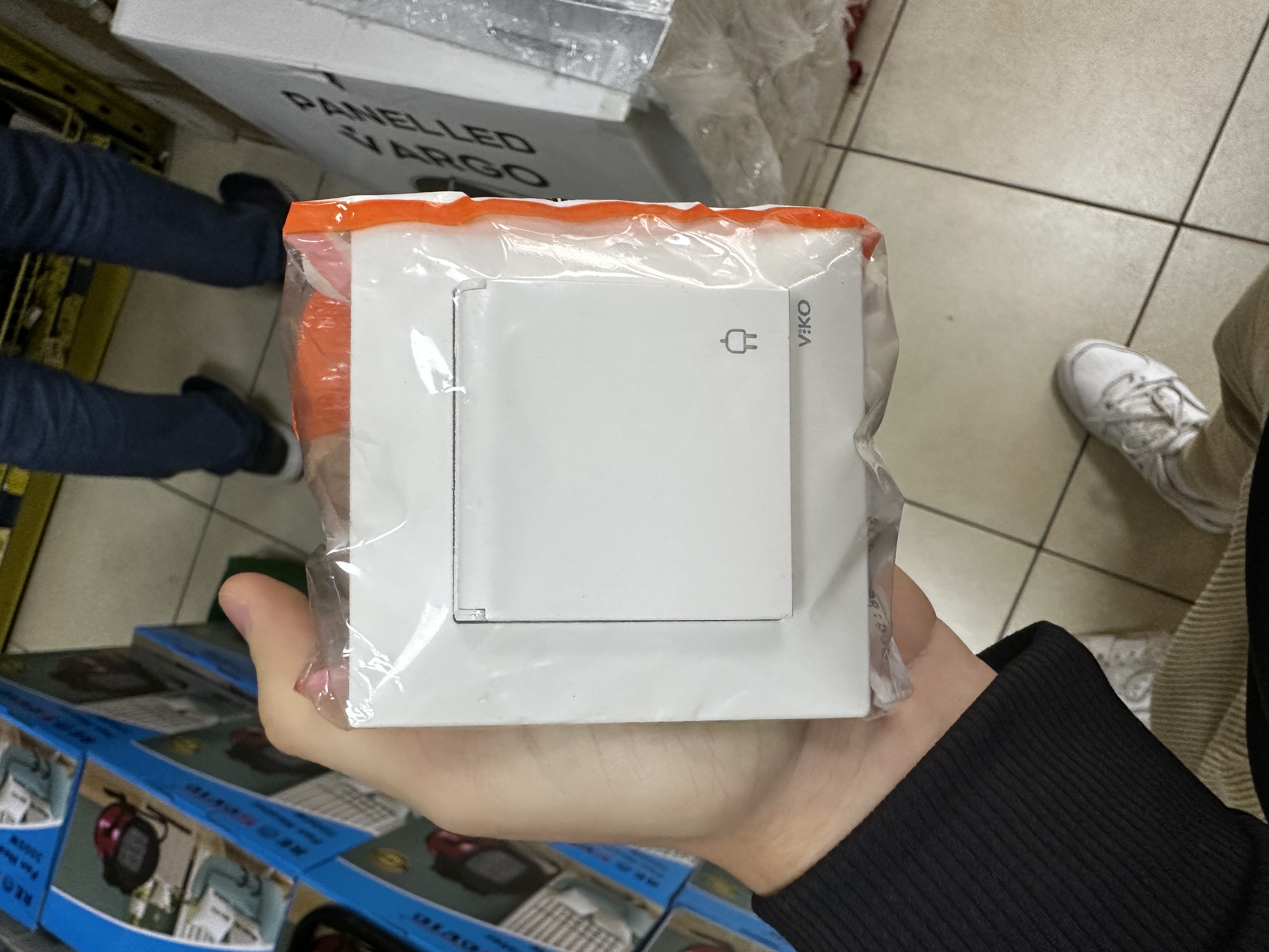 Priza Meridian 2L BZK 95 970 055 alba