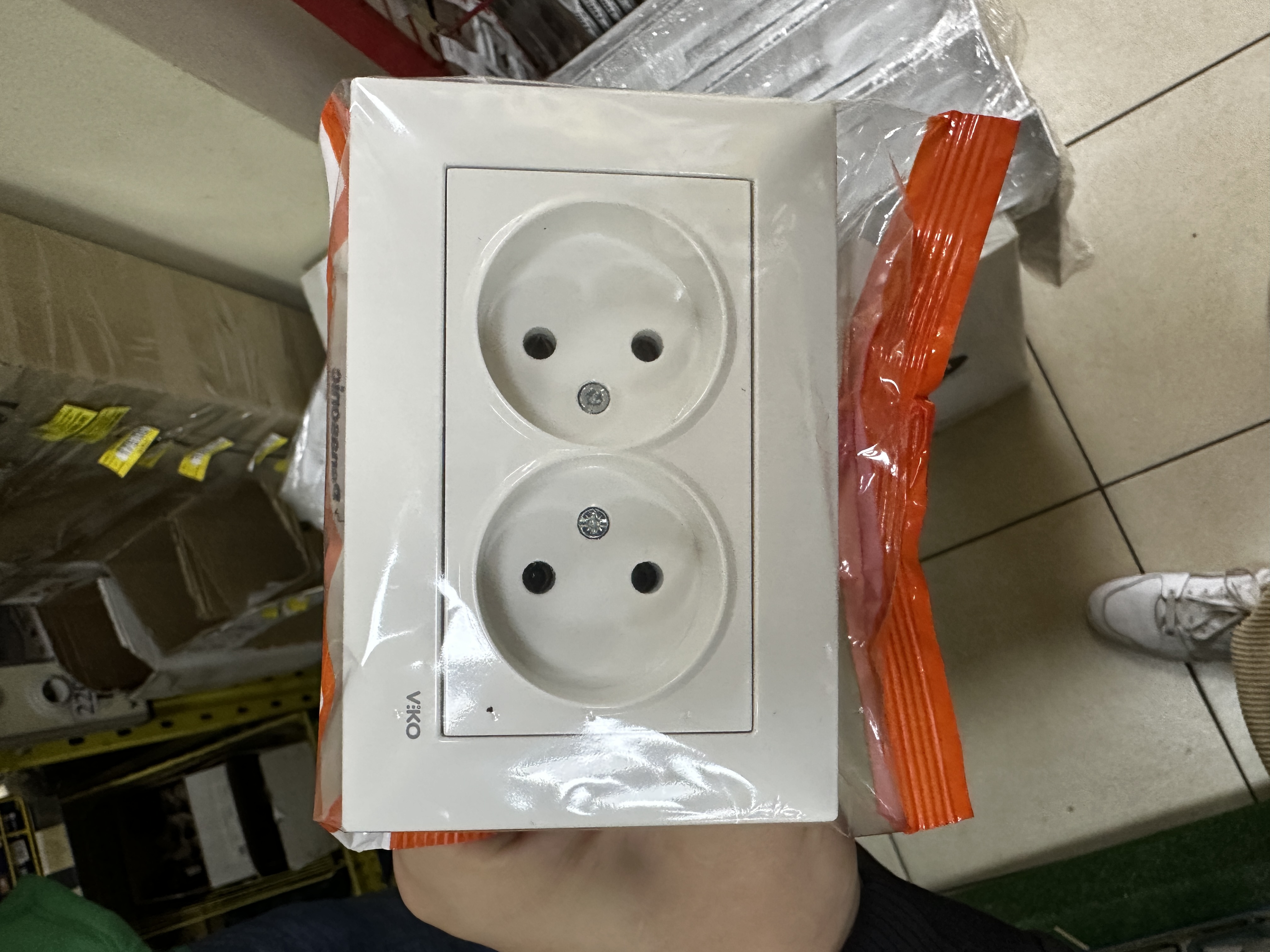 Priza Meridian TV alb 970060