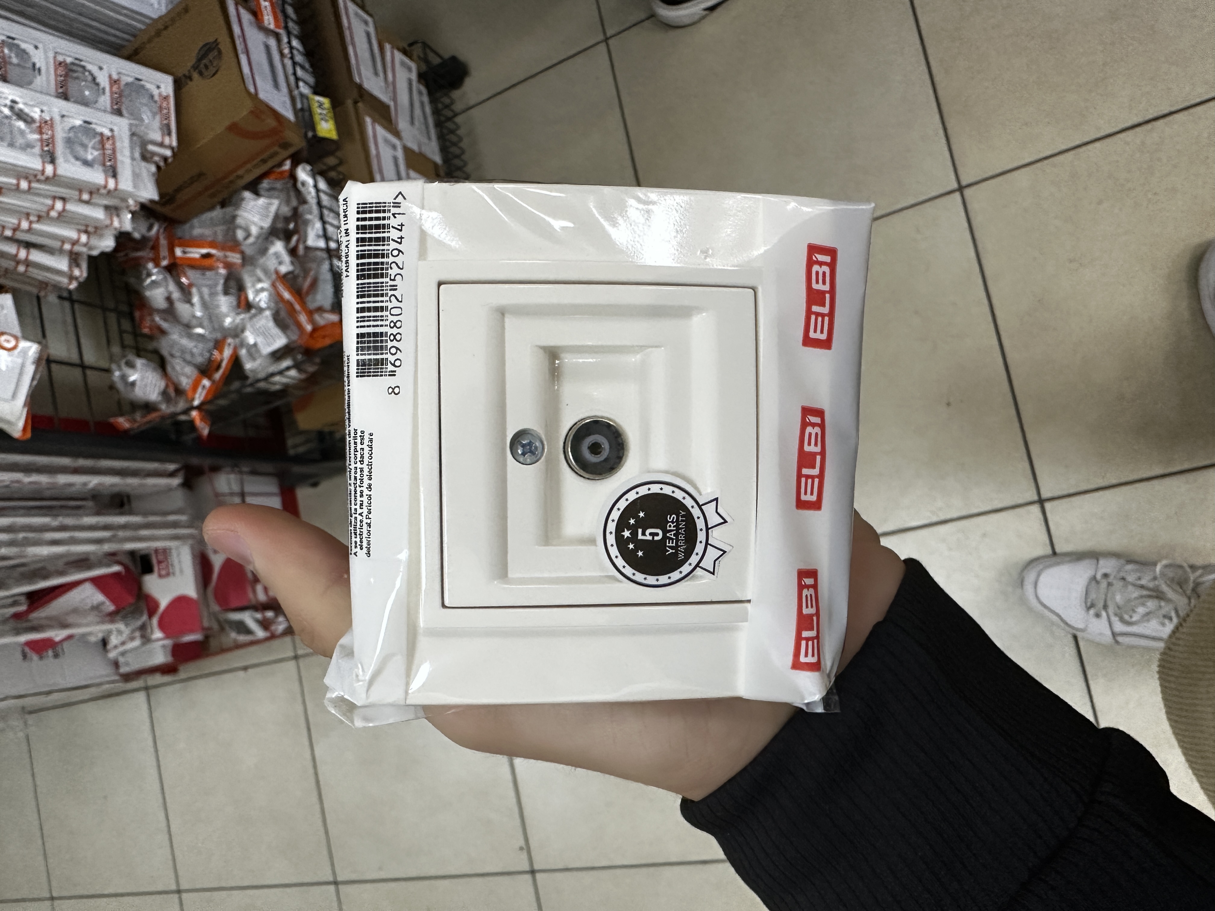 Priza TV intermediara  EL-BI ZENA 609-014800-224(negru)