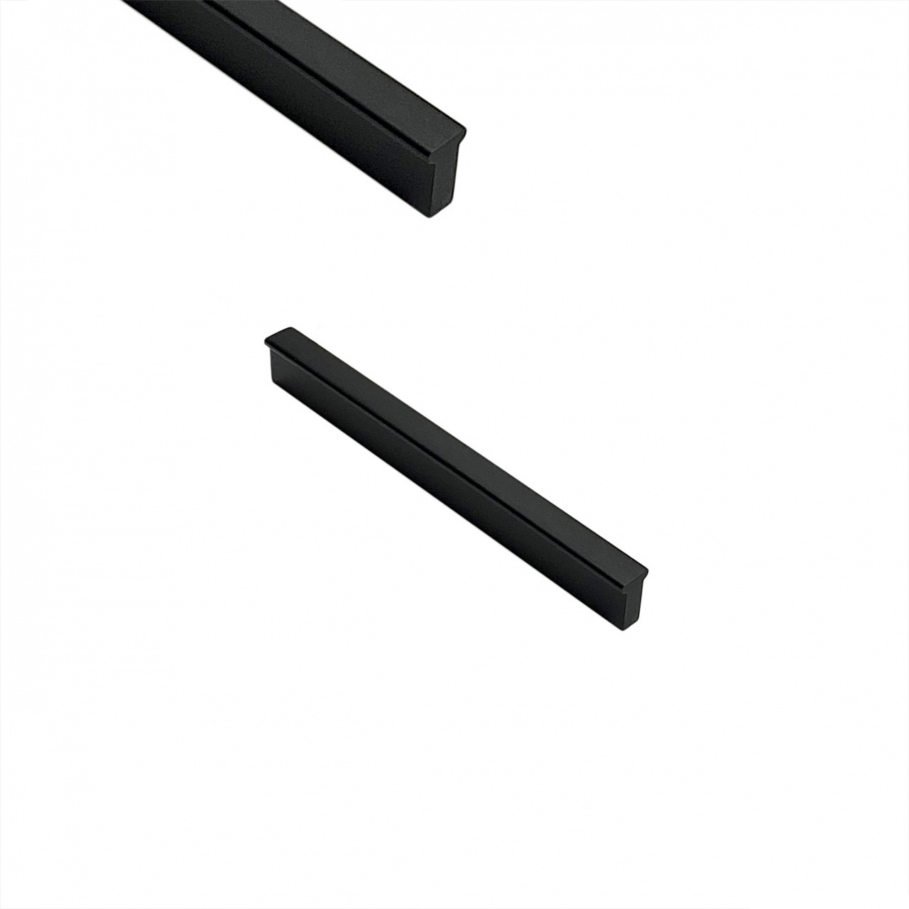 Maner U02317 128 mm Negru