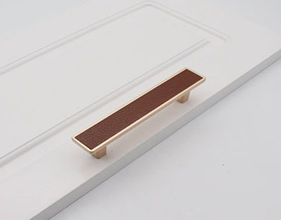 Mâner  U02332 128 Brushed Brass+Brown leather