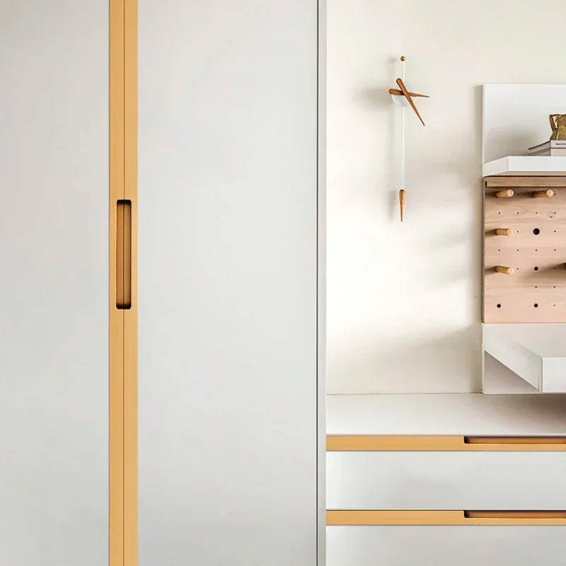 Furniture handle U02427 2500 mm Gold