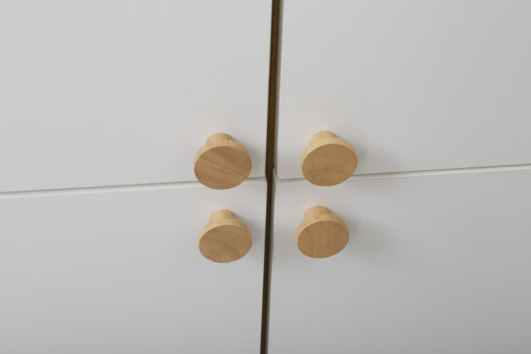 Dulap Marani 120x40x81H Stejar/White